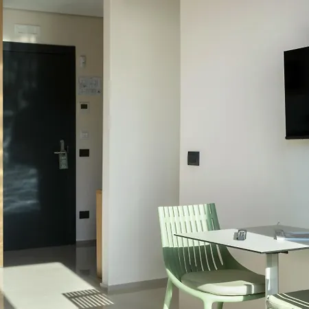 Apartment Charming In An Elegant In